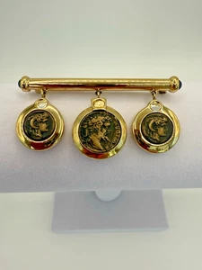 Broche prendedor vintage ULTIMA EDIZIONE / tres monedas colgantes de dios romano tono dorado - Imagen 1 de 11