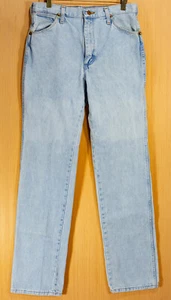 Vintage Men's Wrangler Straight Leg Denim Blue Jeans size 31x34 (31x33.5) USA - Picture 1 of 5