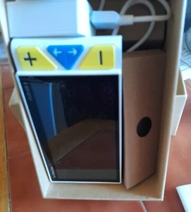 Handheld Video Magnifier - Sighta Clover 5 - Picture 1 of 2