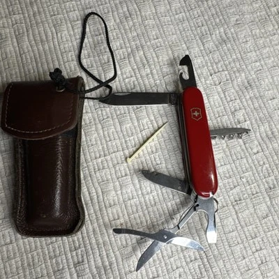 Victorinox Multitool Officier Suisse Suiza Acero Inoxidable/Estuche de Cuero Foto 1 de 4