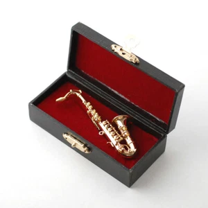 Miniature Deluxe Tenor Saxophone Musical Instrument Dolls House Music Room 1/12t - Picture 1 of 2