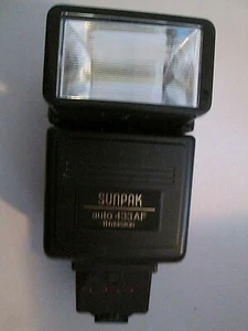 SUNPAK Auto 433AF Thyristor Flash for Minolta Auto Focus Cameras Shoe Mount - Picture 1 of 4