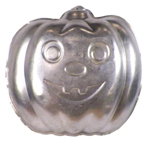 Wilton Pumpkin Cake Pan Aluminum Vintage 1987 502-9414 Halloween Small Dents - Picture 1 of 4