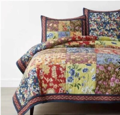 Falsa de retazos artesanales florales de jardín The Company Store - estándar Foto 1 de 4