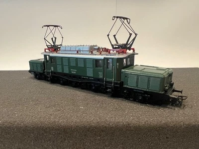 Marklin 3022 DB BR 194 Electric Freight Locomotive - HO - Image 1 of 4