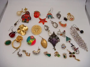 KONVOLUT 30 VINTAGE EINZELNE OHRSTECKER BEREBI ALEXIS BITTAR KLEIN BRIGHTON - Bild 1 von 19