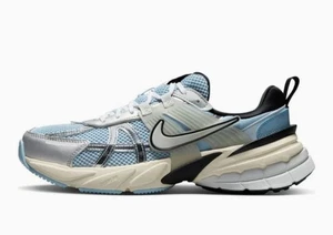 Taglia 10 - Nike V2K Run Psychic blu argento metallizzato con *NUOVISSIME* HF1876-400 - Foto 1 di 15