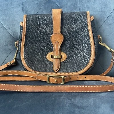 Bolso DOONEY & BOURKE Over Under Marble Azul Marino Bronceado Británico Todo Clima Cuero Foto 1 de 4
