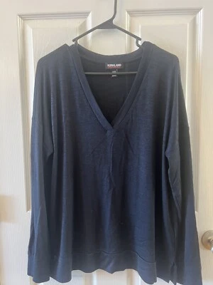 Топ Kirkland Signature женский темно-синий с длинным рукавом с V-образным вырезом большой - Изображение 1 из 2