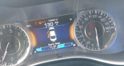 Cuadro medidor velocímetro 200 OE 2015 159 k millas Chrysler Foto 1 de 4