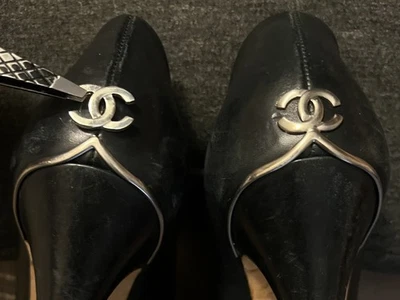 Vintage Chanel Shoes, 7 / 37, 4” Stiletto, Black Pumps, Silver  CC Logo, Italy - Image 1 of 4