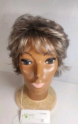 NUEVA Peluca Envy VICTORIA Gris Oscuro Sintético Correas Ajustables Talla Única Foto 1 de 4