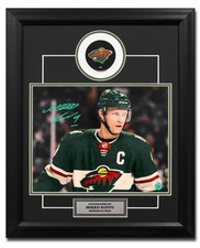Mikko Koivu Minnesota Wild Autographed Hockey Close-Up 20x24 Puck Frame 5