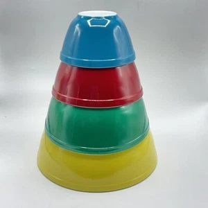 Pyrex Primary Colors Mixing Bowl Set 400 Nesting Set of 4 Good Condition - Picture 1 of 13