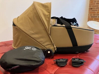 YOYO-Babyzen moisés caramelo en excelente estado+ adaptadores Foto 1 de 2