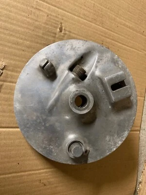 Placa de tambor de freno delantero Kawasaki F4 250 Sidewinder 1969 Foto 1 de 3
