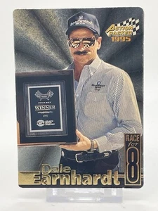 Carta Winston Cup Stars 1995 Action Packed #DE-3 Dale Earnhardt - Corsa per 8 - Foto 1 di 4