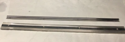 Alfa Romeo Spider 1985 puerta lateral izquierda estribo y rasguño Foto 1 de 4