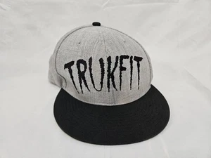 Trukfit Snapback Flat Bill baseball cap - Grey And Black Graphic - Picture 1 of 8