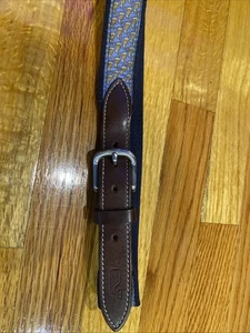 Vineyard Vines Boys Blue Belt Size 28 Grey Whales Leather - Picture 1 of 5