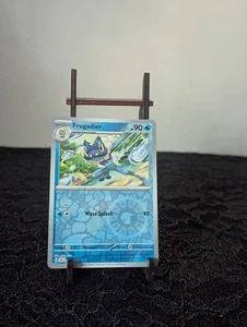 Pokémon TCG Frogadier 040/142 Sv07: Stellar Crown Reverse Holo - Bild 1 von 3