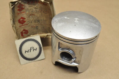 Nuevo de Lote Antiguo Suzuki 1977-79 PE250 RM250 .50 Pistón de Gran Tamaño 12110-41602-050 Foto 1 de 2