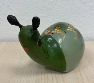 VINTAGE PAINTED PAPER MACHE SNAIL SIGNED MATEOS TONALA JALISCO MEXICO - Picture 1 of 6