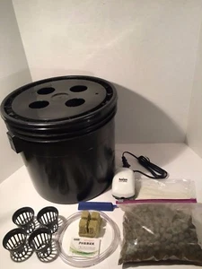 Complete Hydroponic System - 4 Site DWC Hydroponic Grow Kit - Bubble Bucket - Picture 1 of 4