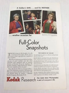Kodak Full Color Snapshots Vtg 1944 Print Ad A Soldiers Girl & Her Mother - Picture 1 of 3