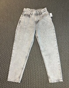 NEW GAP Teen Gray Wash Mom Jeans Size 12 - Picture 1 of 11