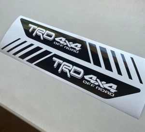 JUEGO DE 2 calcomanías Toyota Tacoma Tundra con Banner a Rayas Laterales TRD 4x4 - Imagen 1 de 4