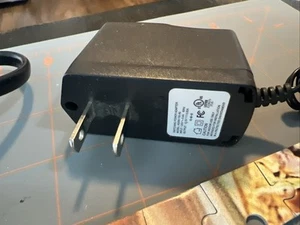 Switching Power Adapter AS090-105-A0 10.5V 0.85A - Picture 1 of 3
