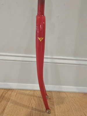 Columbus Casati Steel Road Fork 1" Threaded, 700c, 225mm Steerer, Red, Vintage - Image 1 of 4