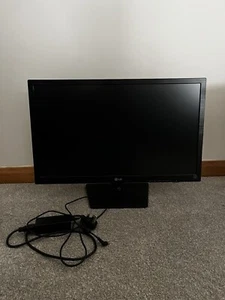 LG Gaming Minitor 24” 1080p Flatron E2742V - Picture 1 of 3