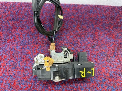 CADILLAC ESCALADE ESV 6.2L 07-08 OEM REAR DRIVER LEFT DOOR LATCH LOCK ACTUATOR - Image 1 of 4