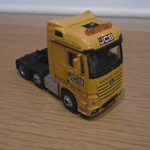 Oxford LKW Mercedes Actros Traktor JCB 1:76 Idealcode 3 - Bild 1 von 2