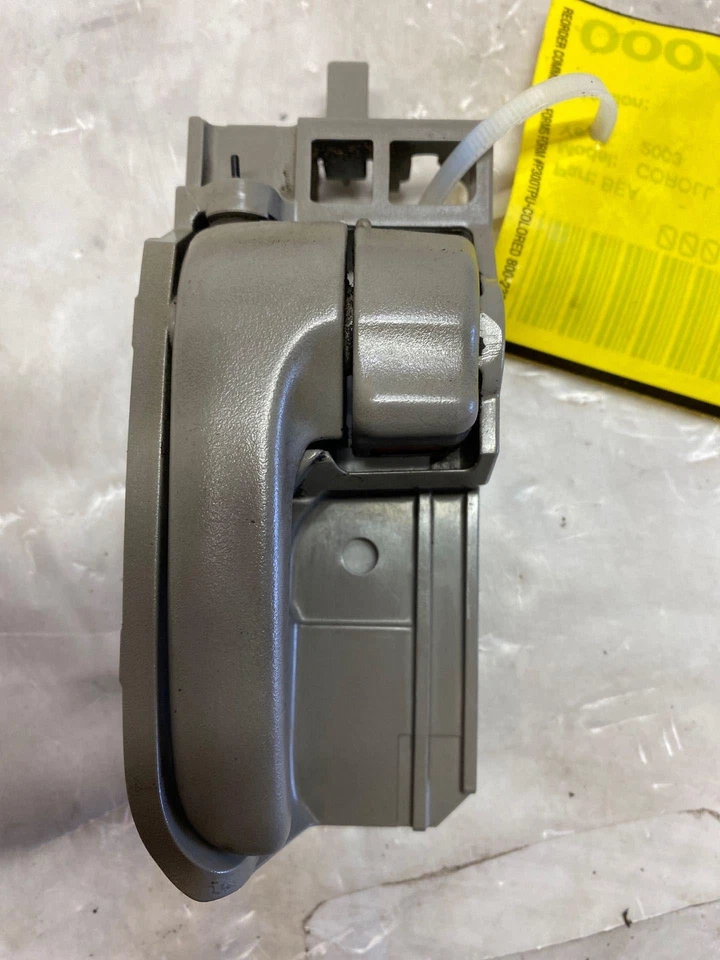 Toyota Corolla 2003-2008 sedán manija de puerta interior trasera lado del conductor izquierdo derecho Foto 1 de 4