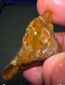 41 Carat Ethiopian Welo Opal Rough – Brilliant Fire, Natural Raw Gemstone - Picture 1 of 3