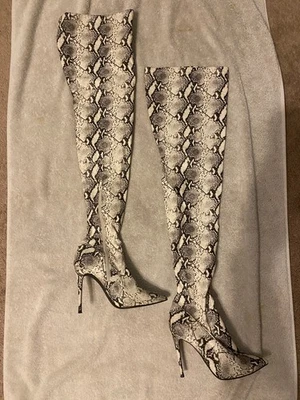 Steve Madden Mujer Dominique Botas Hasta el Muslo Natural Serpiente Stiletto Talla 6.5 Foto 1 de 4