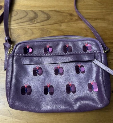 Cartera Bandolera de Cuero Vera Bradley Lila Mariposa Mallory Foto 1 de 4