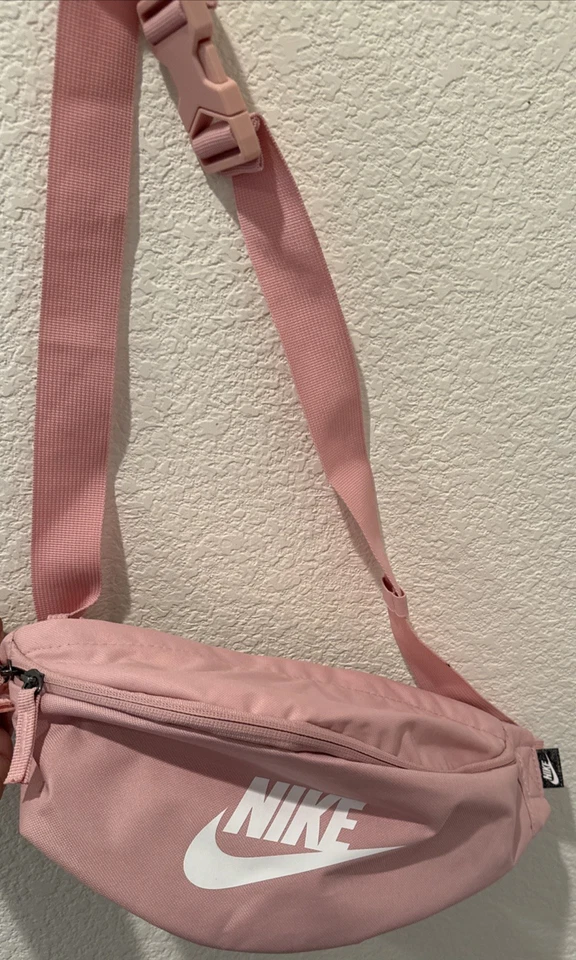 Bolso de hombro Nike Foto 1 de 1