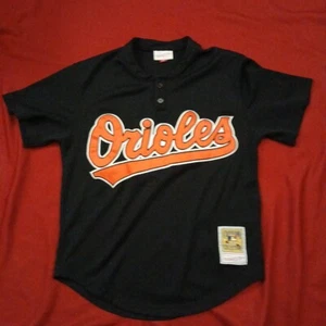 Mitchell & Ness MLB Baltimore Orioles Cal Ripken Jr. 1997 BP Jersey Medium 40 - Picture 1 of 10