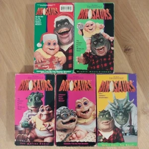 DINOSAURS Lot of 5 VHS Disney SPECIAL HOLIDAY EDITION Henson CHRISTMAS HALLOWEEN - Picture 1 of 22