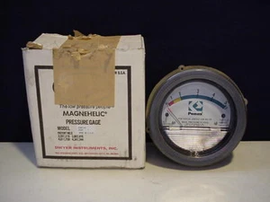 Medidor de baja presión transmisor indicador Magnehelic Dwyer 194871 - 00  - Imagen 1 de 12