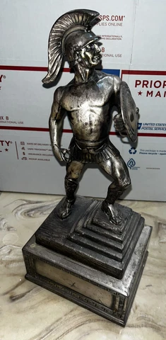 14” Tommy Trojan USC Mascot Cast Iron Rare Vintage 1977 - 13 lbs Cover