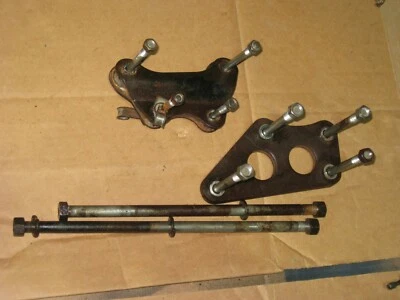 HONDA 1971 CB450 CL450 montaje motor pernos delanteros traseros y soportes de culata  Foto 1 de 4