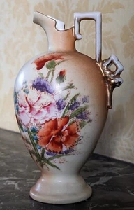 SMALL VINTAGE PORCELAIN DECORATIVE JUG 13 cm VASE/ORNAMENT VICTORIA CARNATIONS - Picture 1 of 16