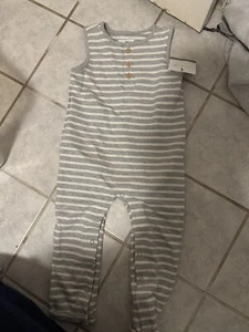 Little Planet Romper / Jumpsuit - Picture 1 of 3