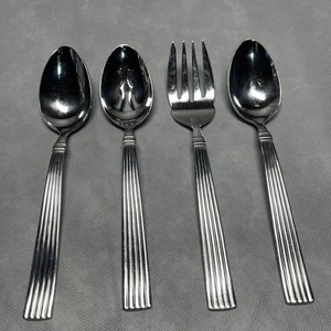Reed & Barton Crescendo II 18/10 Acciaio Inox 4 Pezzi Servizio Cucchiaio Forchetta 8 7/8" - 9" - Foto 1 di 13