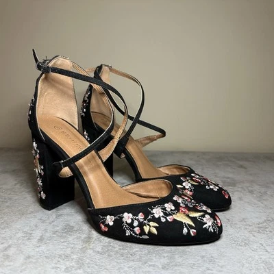 Zapatos de salón negros bordados con tacón ancho - Talla 8 - Tacones de vestir florales con tiras Foto 1 de 4